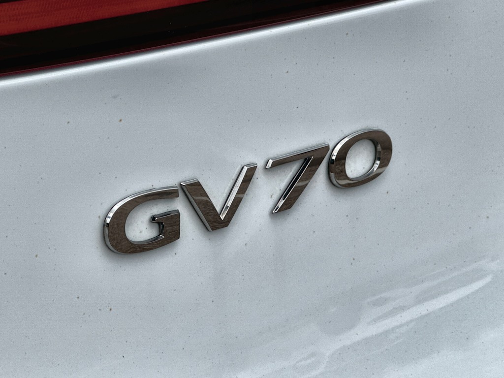 Thumbnail: 2025 Genesis GV70 - 6
