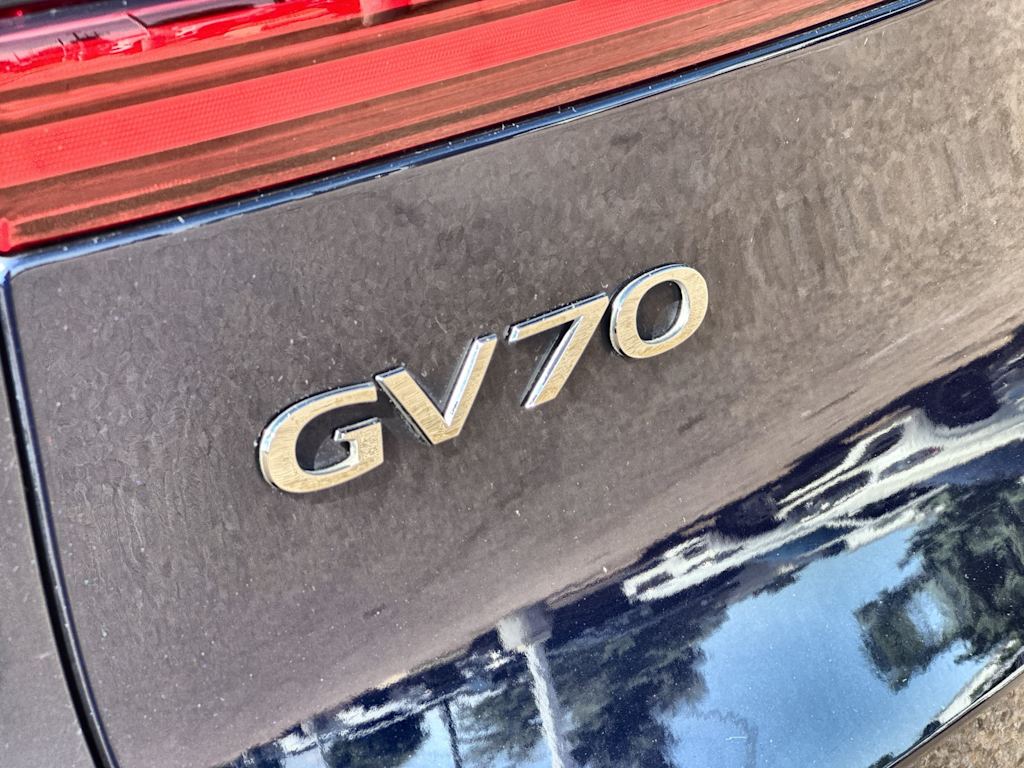 Thumbnail: 2025 Genesis GV70 - 7