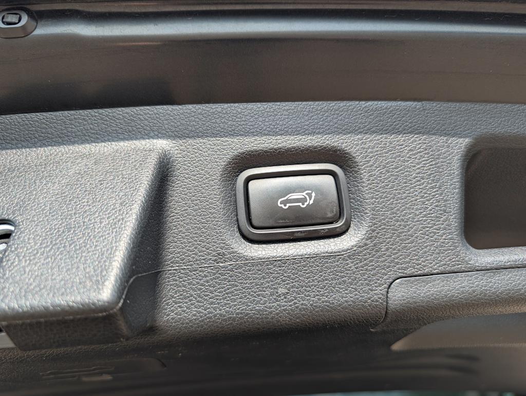 Thumbnail: 2023 Hyundai Santa Fe - 28