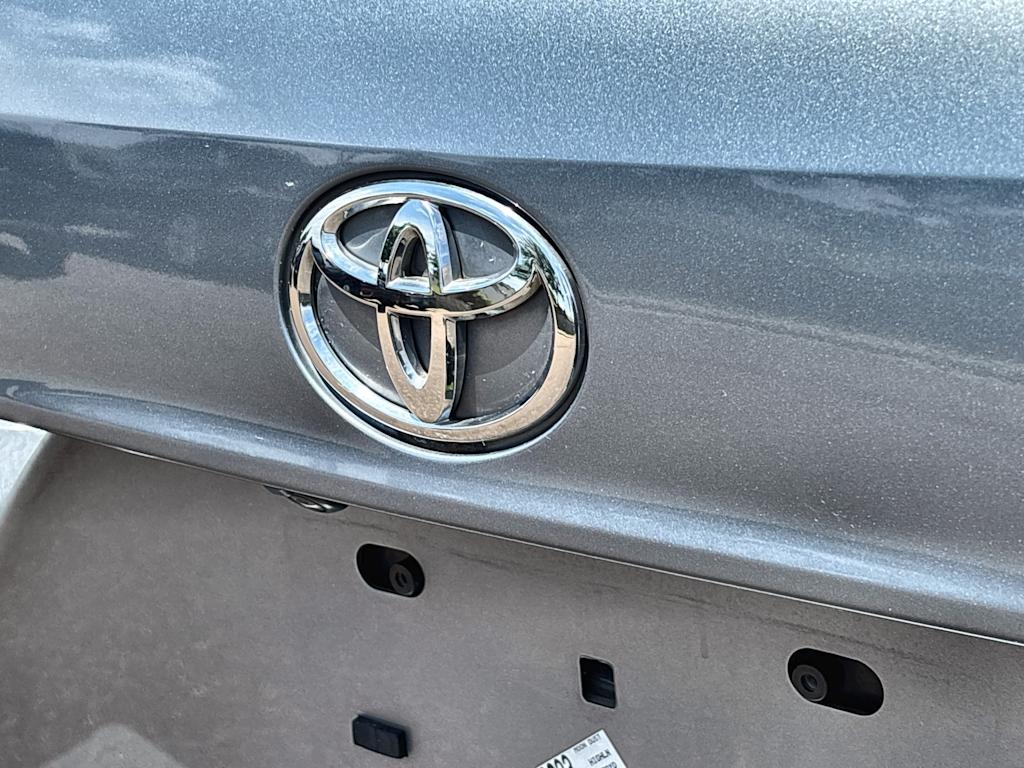 Thumbnail: 2022 Toyota Highlander - 25