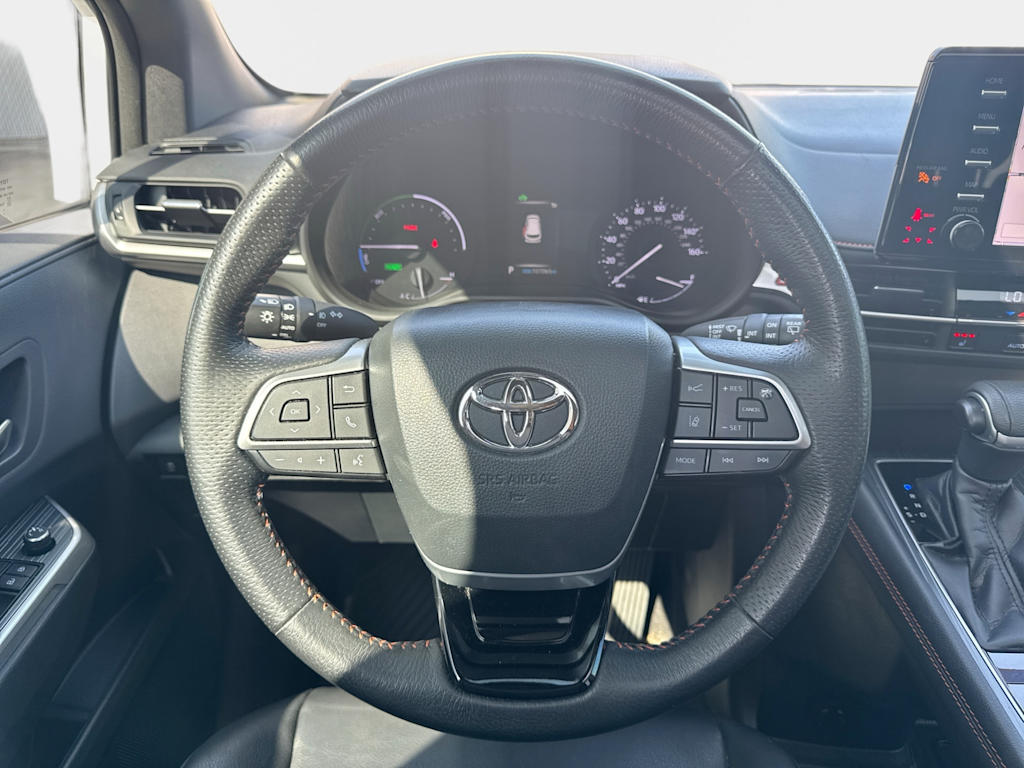 Thumbnail: 2021 Toyota Sienna - 9