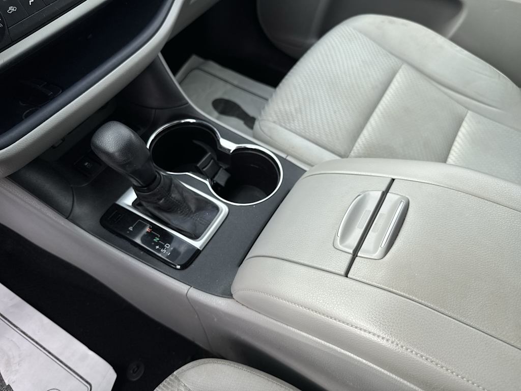 Thumbnail: 2017 Toyota Highlander - 15