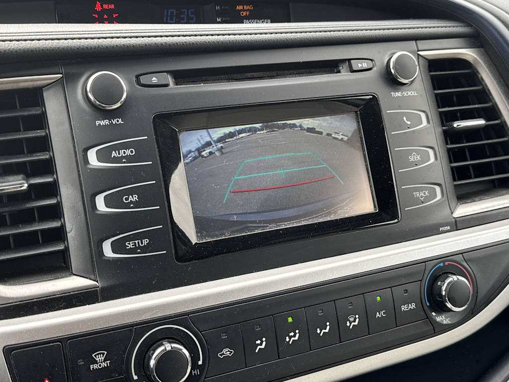 Thumbnail: 2017 Toyota Highlander - 14