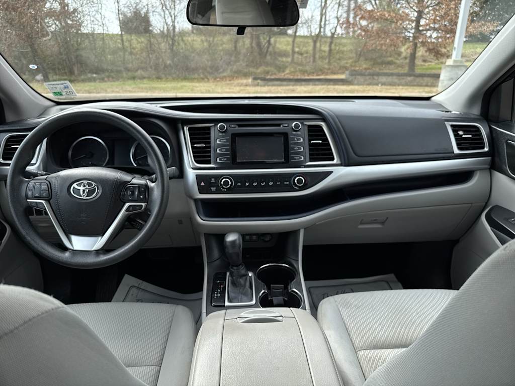 Thumbnail: 2017 Toyota Highlander - 2