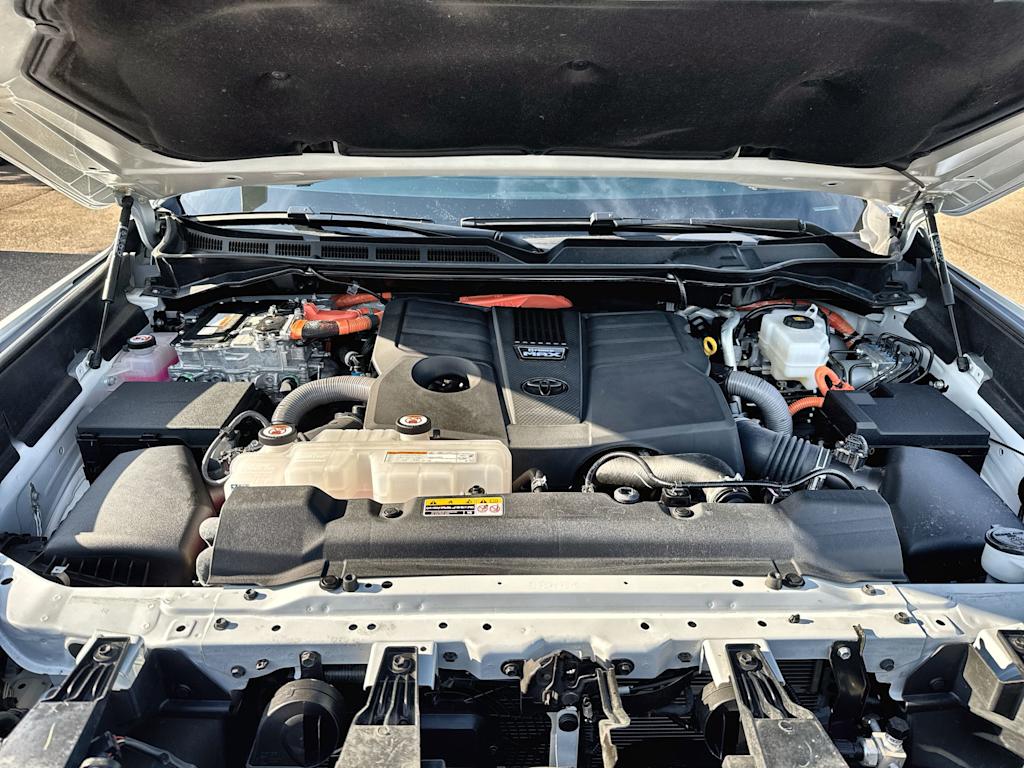 Thumbnail: 2025 Toyota Tundra - 9