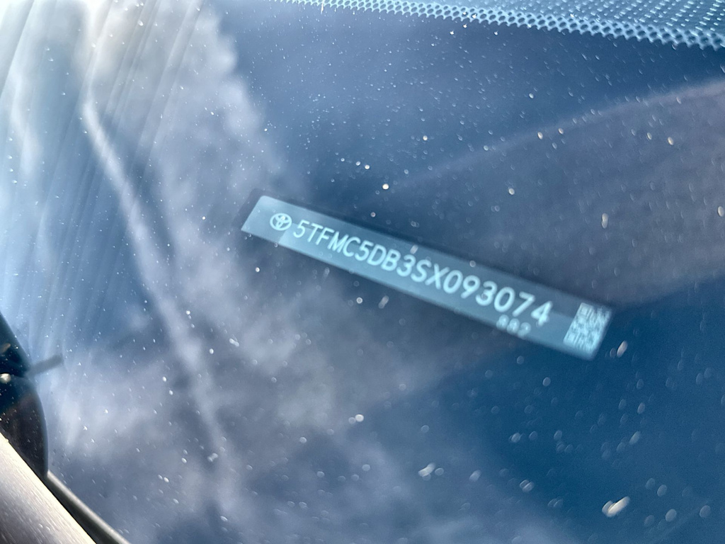 Thumbnail: 2025 Toyota Tundra - 19