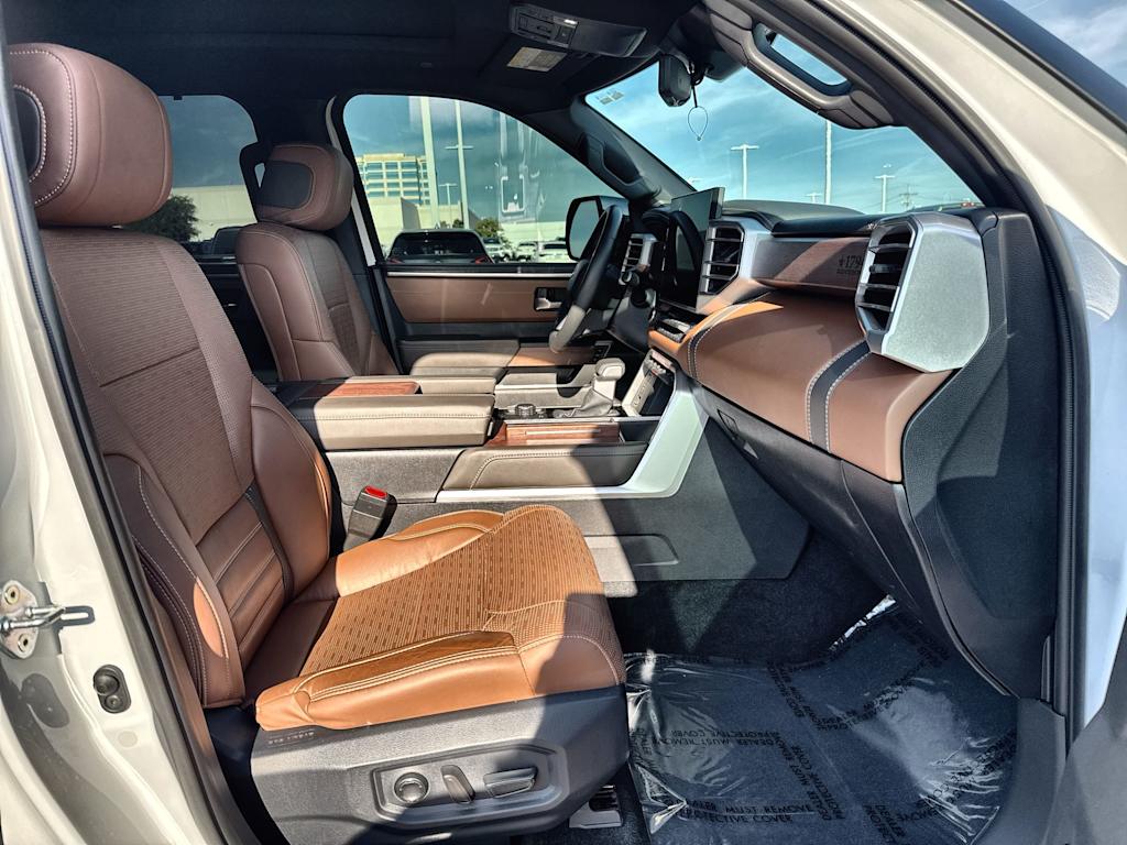 Thumbnail: 2025 Toyota Tundra - 21