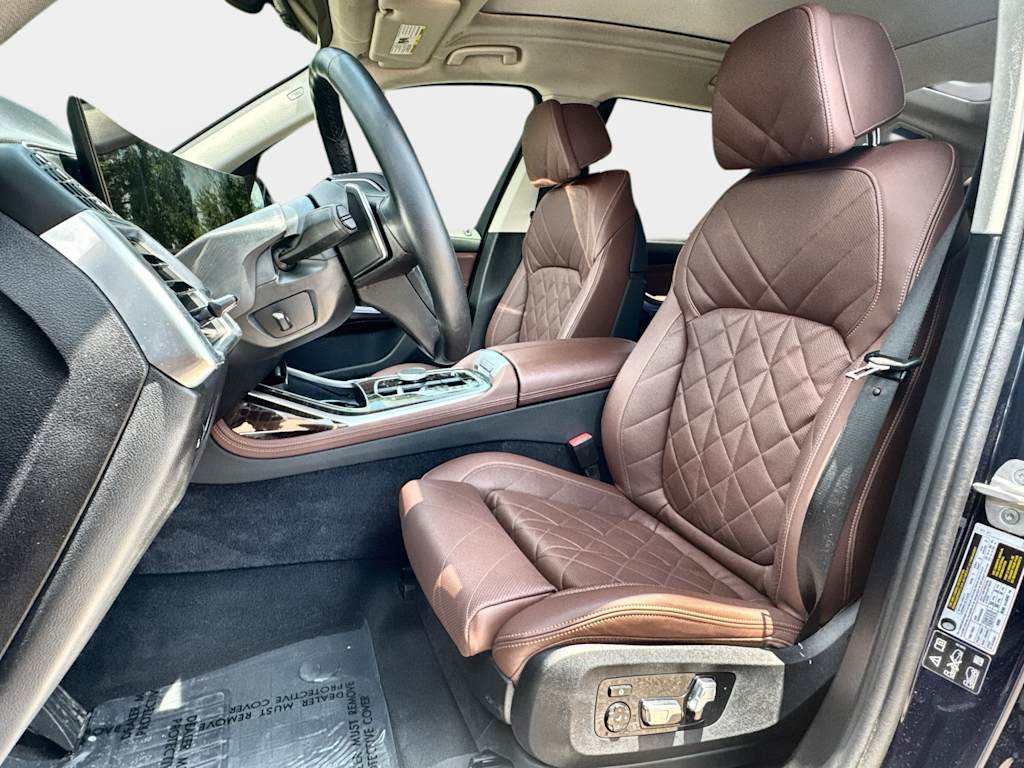 Thumbnail: 2024 BMW X7 - 12