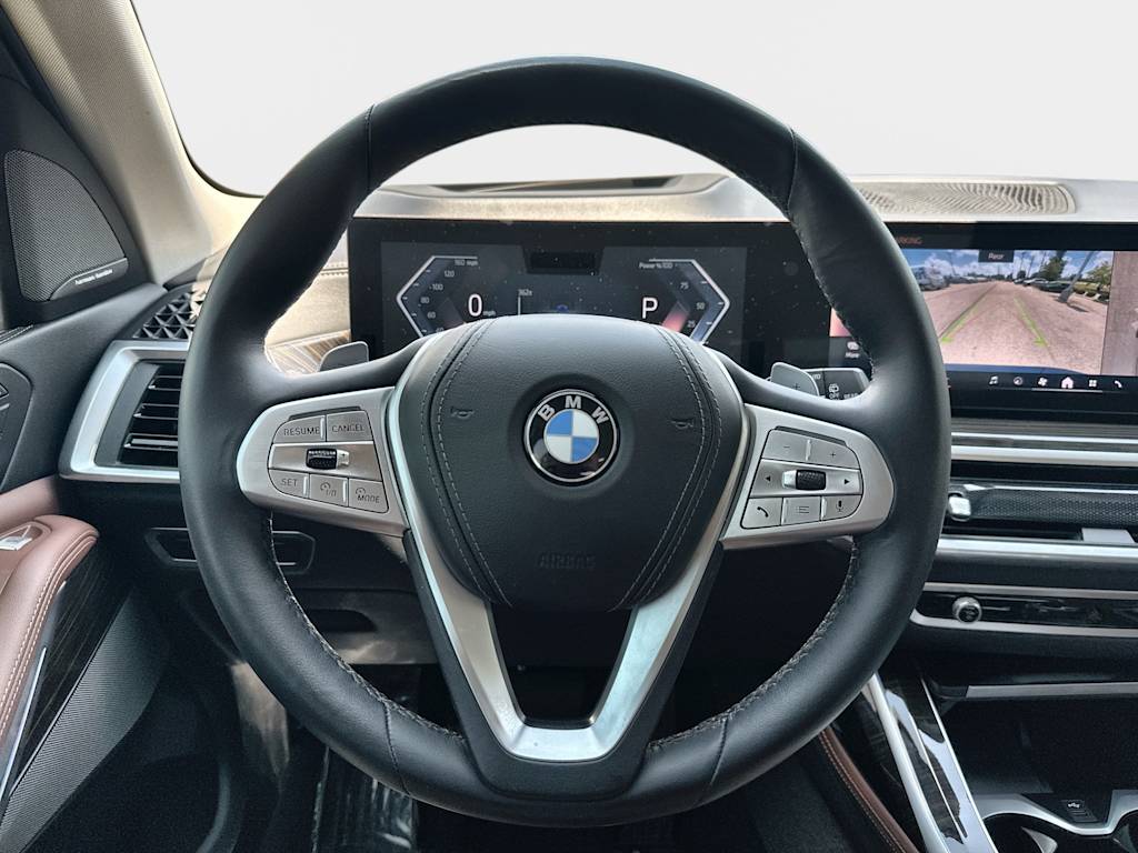 Thumbnail: 2024 BMW X7 - 10