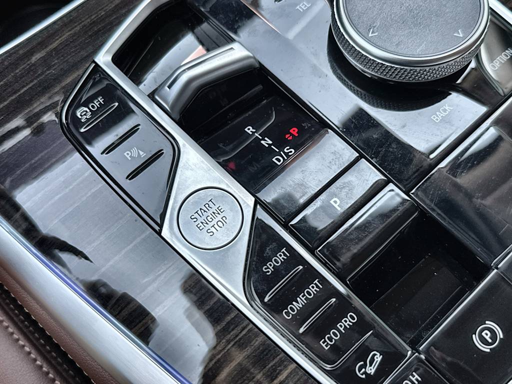 Thumbnail: 2024 BMW X7 - 14