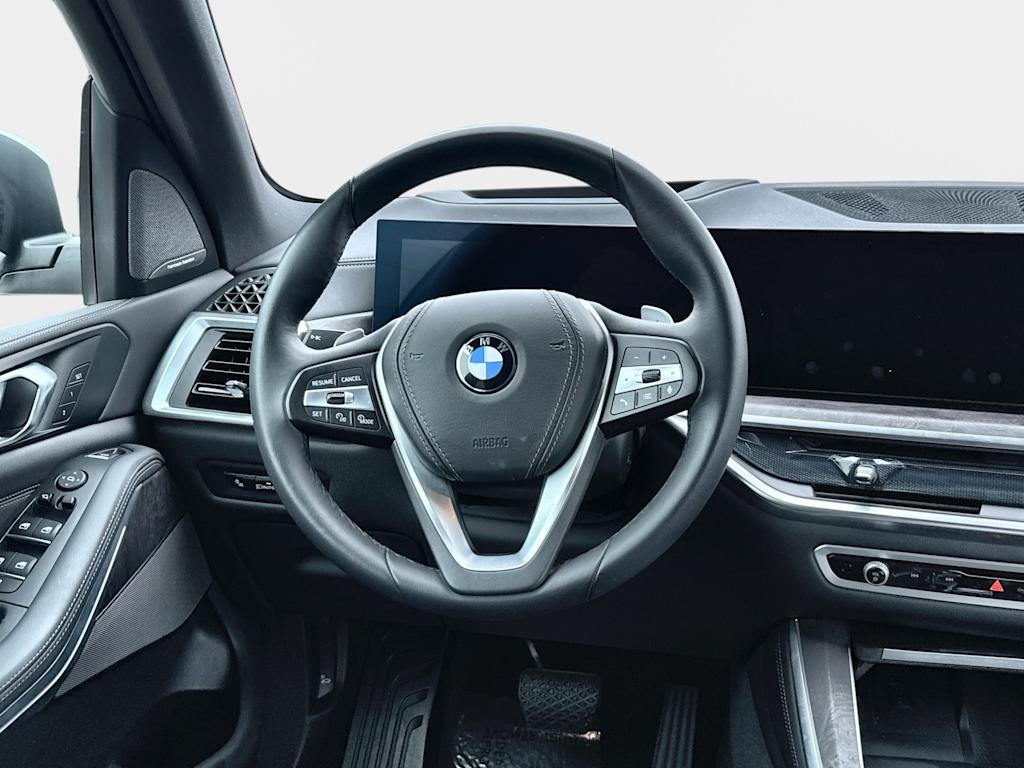 Thumbnail: 2026 BMW X5 - 10
