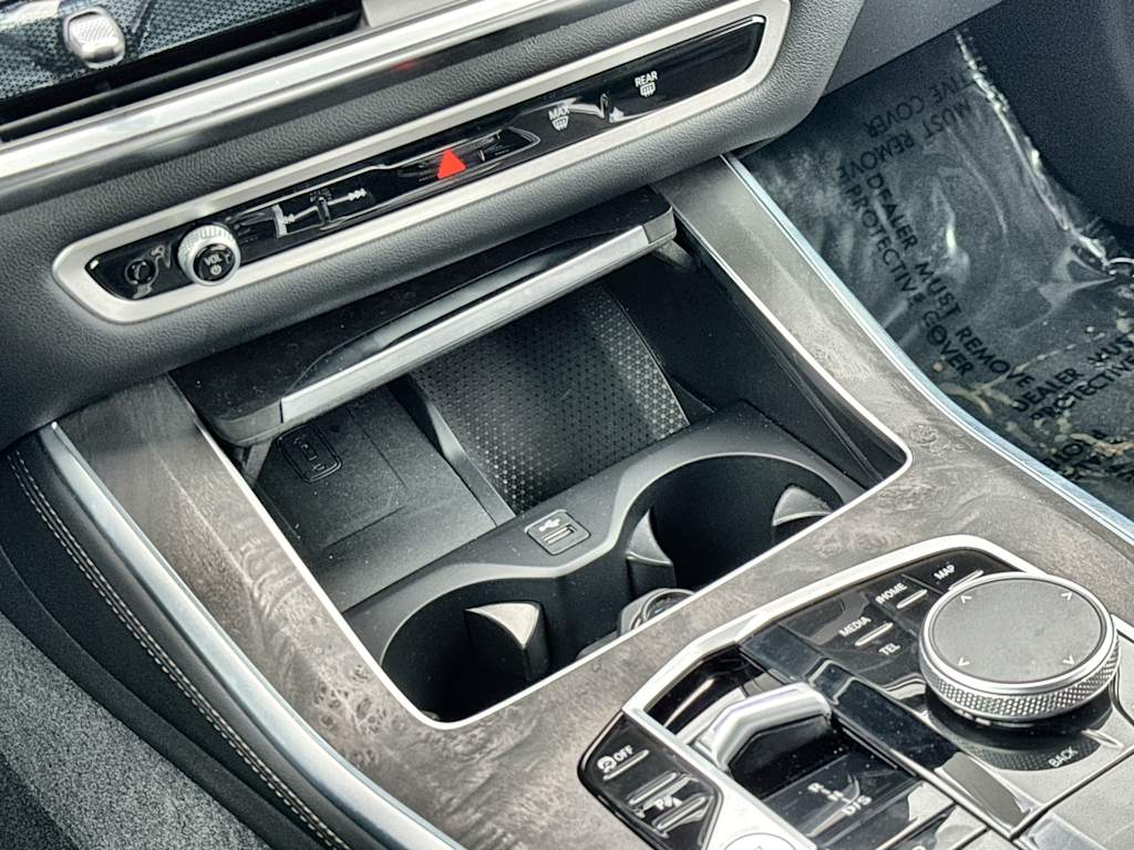 Thumbnail: 2026 BMW X5 - 15