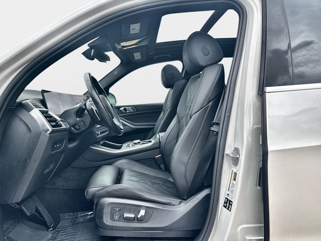 Thumbnail: 2026 BMW X5 - 12