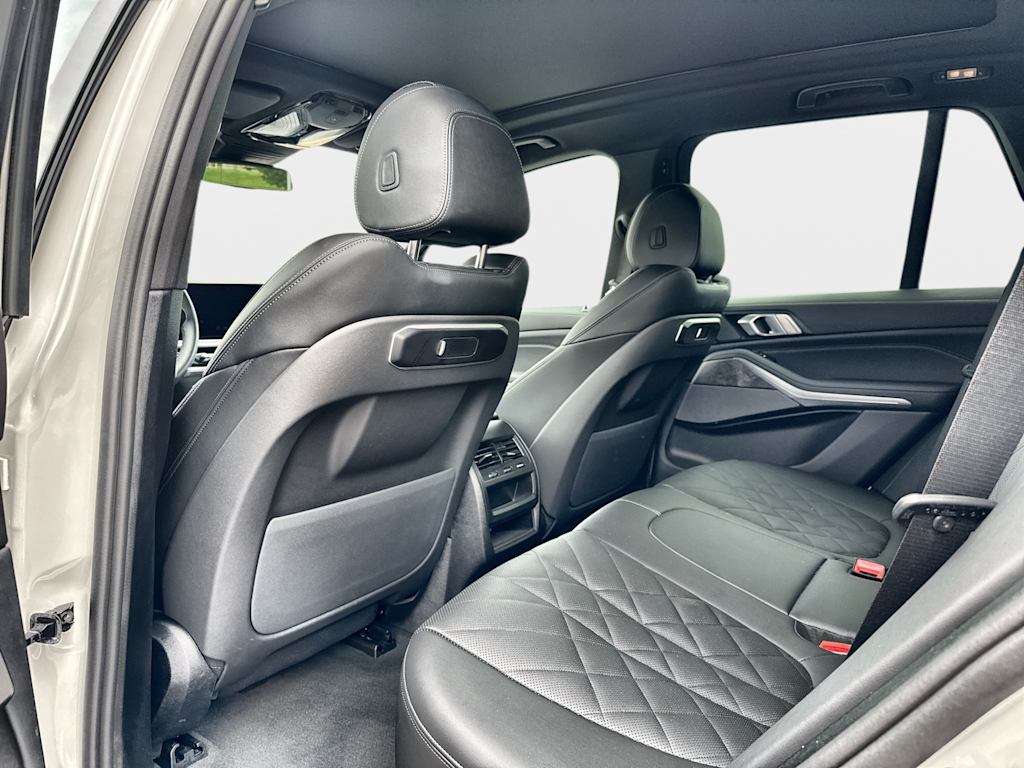 Thumbnail: 2026 BMW X5 - 25