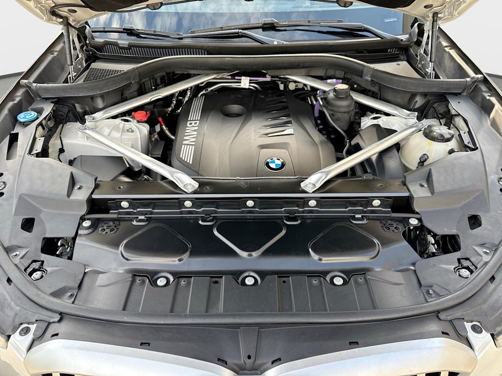 Thumbnail: 2024 BMW X5 - 9