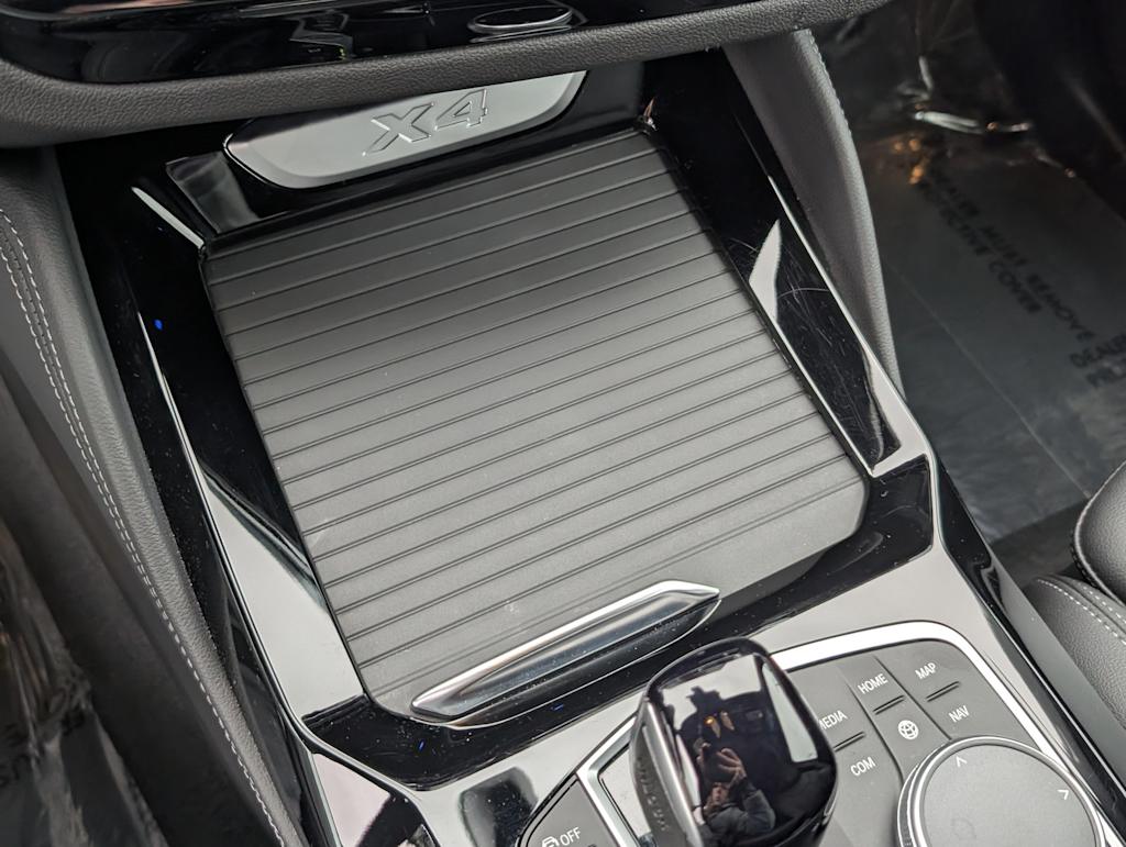 Thumbnail: 2025 BMW X4 - 22