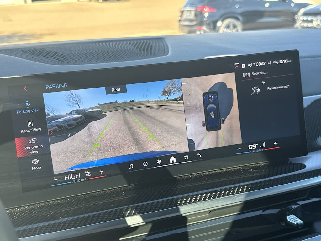 Thumbnail: 2026 BMW X5 - 14