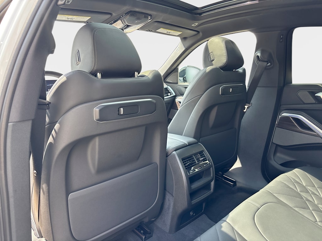 Thumbnail: 2024 BMW X6 - 24