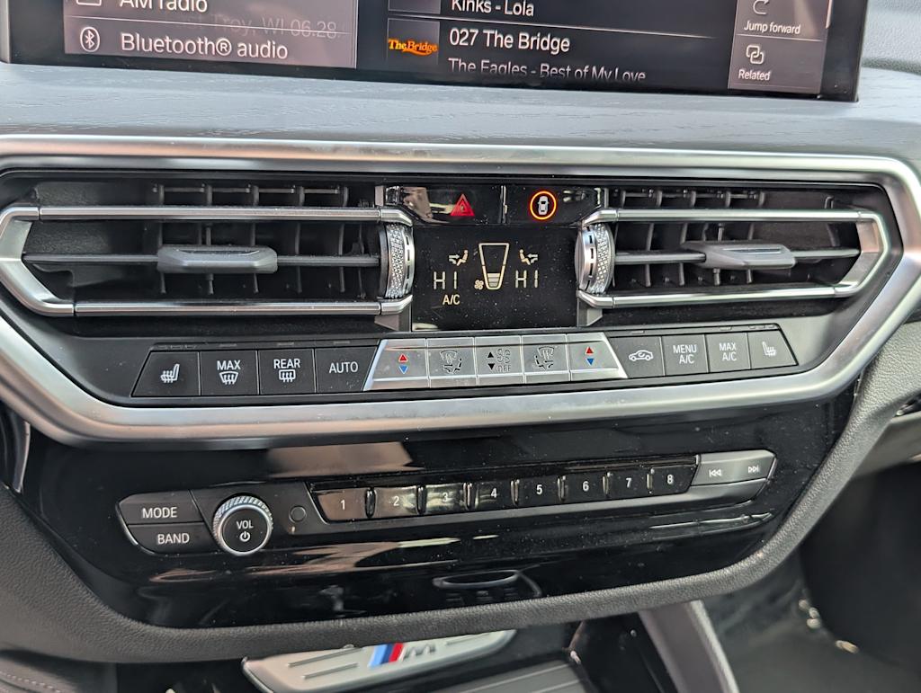 Thumbnail: 2022 BMW X4 - 22