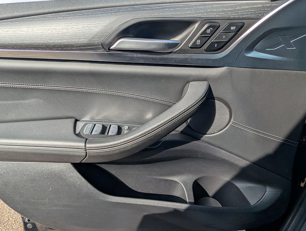 Thumbnail: 2022 BMW X4 - 25