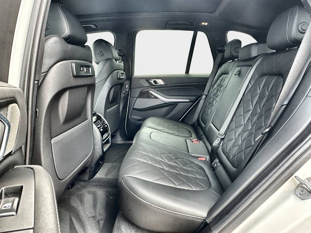 Thumbnail: 2023 BMW X5 - 13
