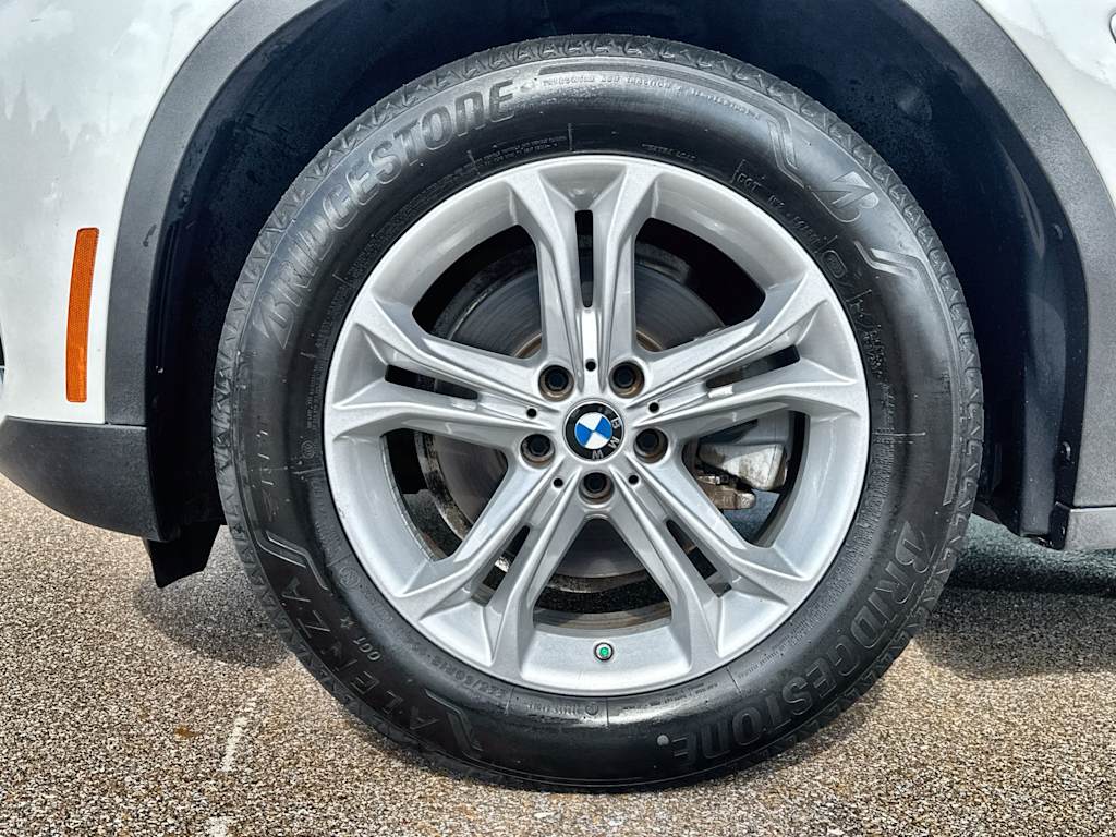 Thumbnail: 2021 BMW X3 - 8