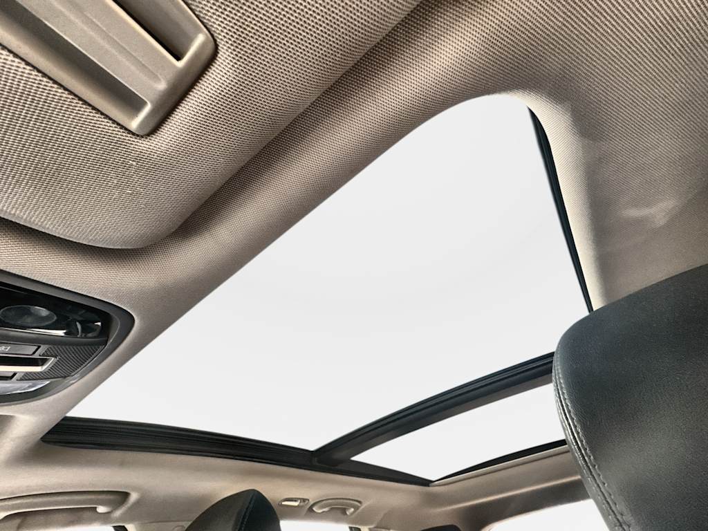 Thumbnail: 2018 Kia Sorento - 29