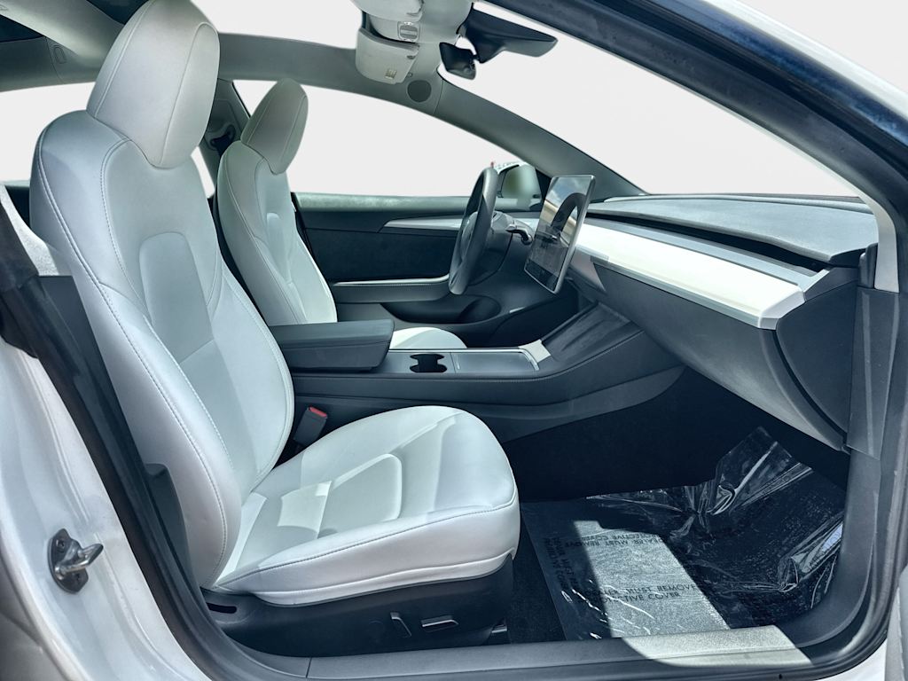 Thumbnail: 2023 Tesla Model 3 - 19