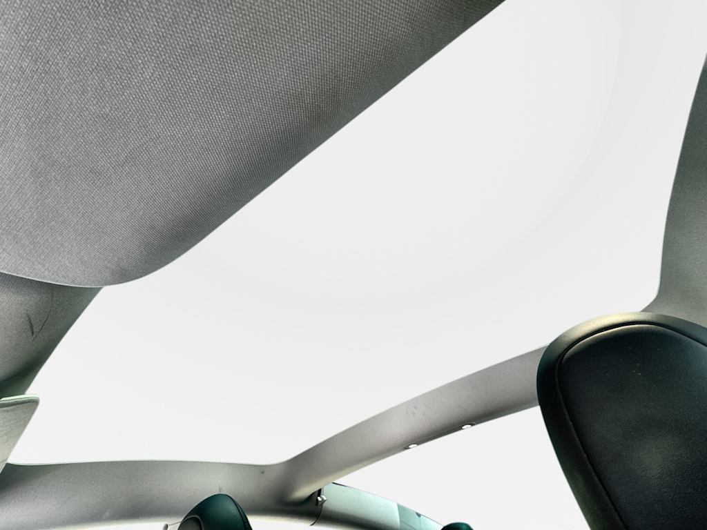 Thumbnail: 2023 Tesla Model 3 - 28