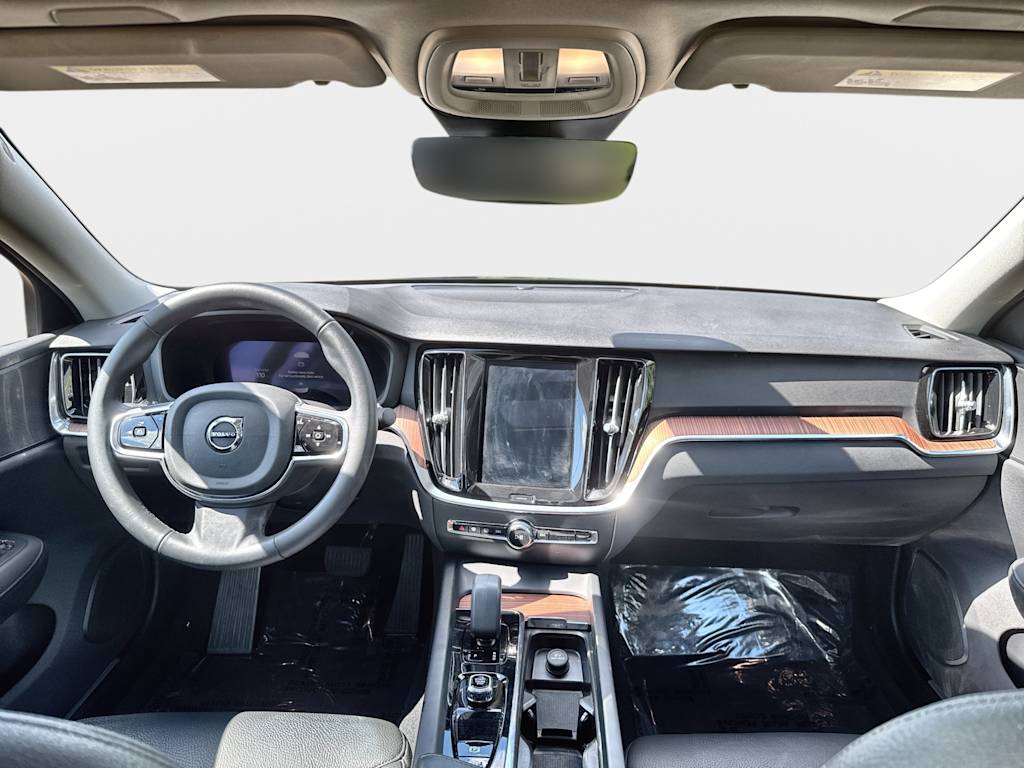 Thumbnail: 2025 Volvo S60 - 2