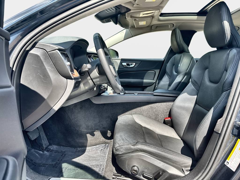 Thumbnail: 2025 Volvo S60 - 11