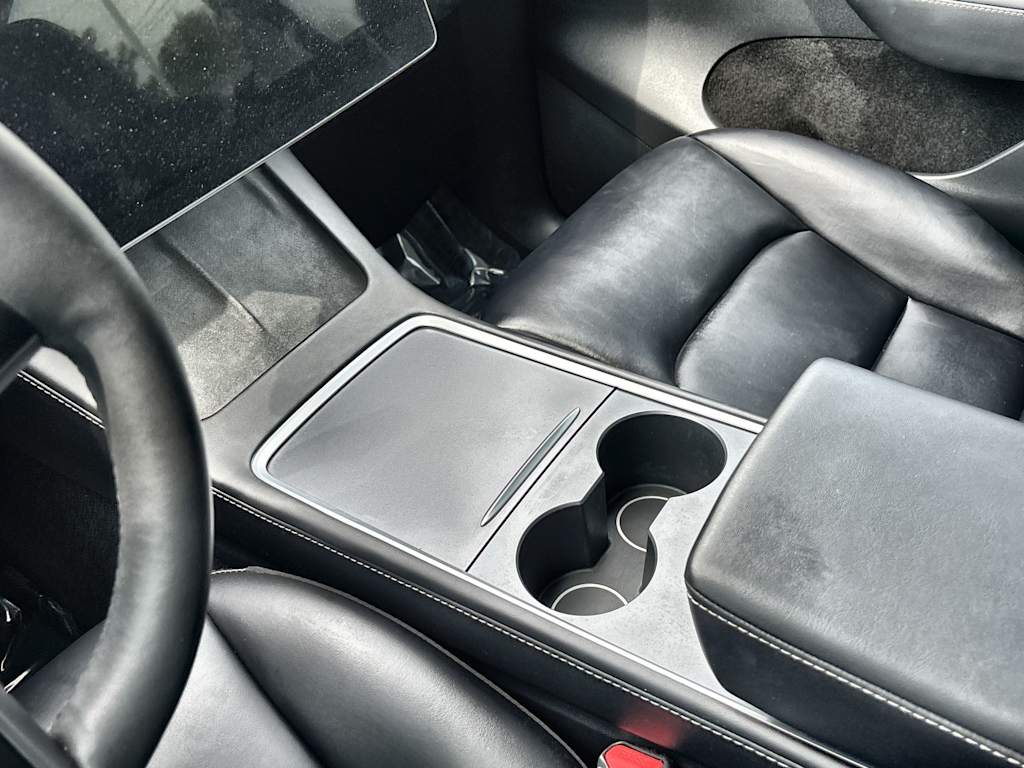 Thumbnail: 2024 Tesla Model Y - 12