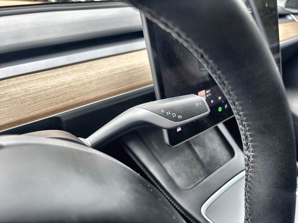 Thumbnail: 2024 Tesla Model Y - 25