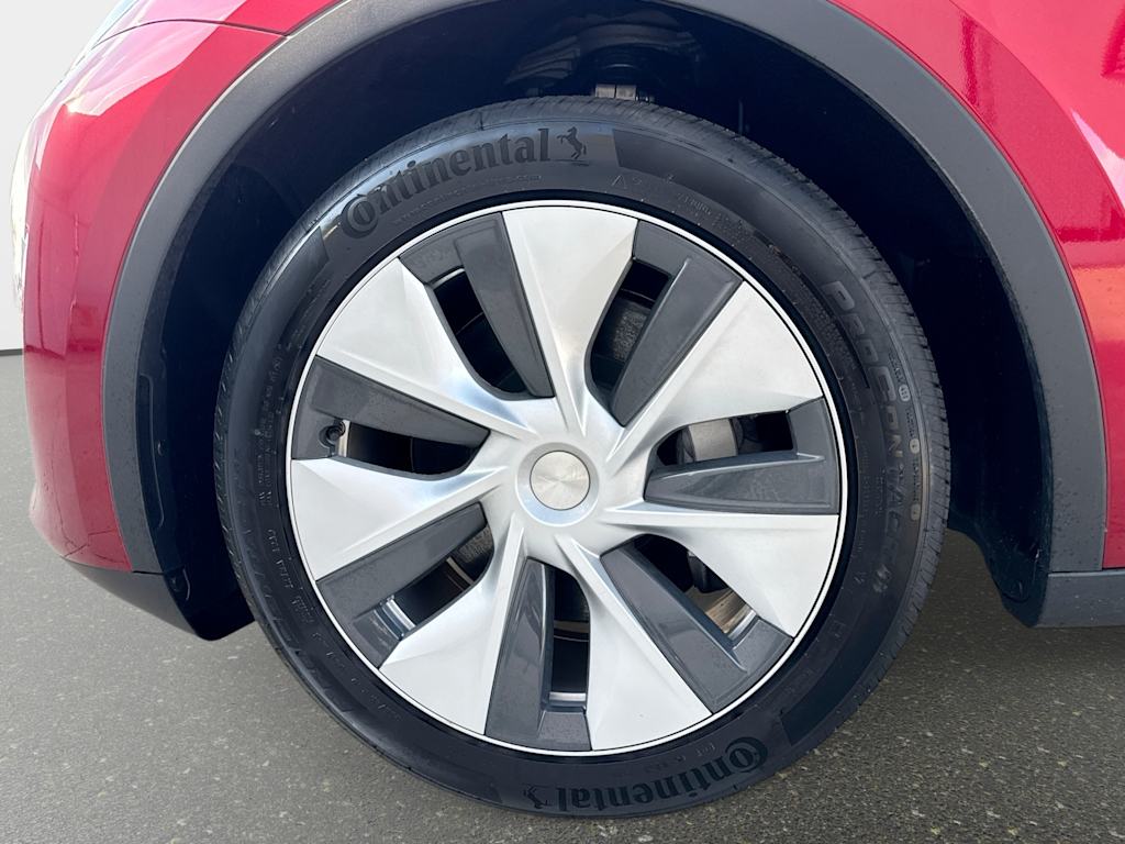 Thumbnail: 2024 Tesla Model Y - 7