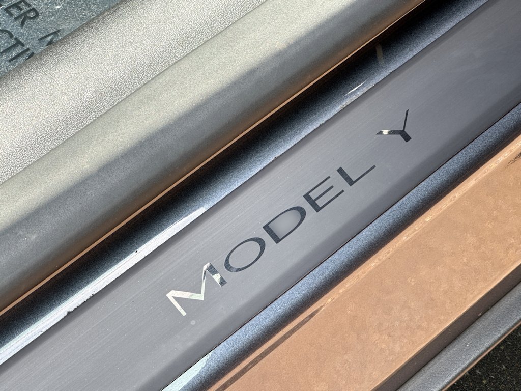 Thumbnail: 2023 Tesla Model Y - 7