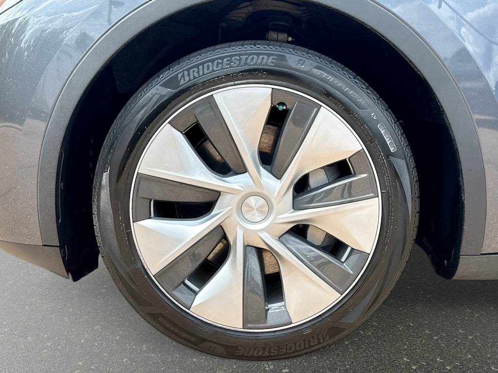 Thumbnail: 2023 Tesla Model Y - 8
