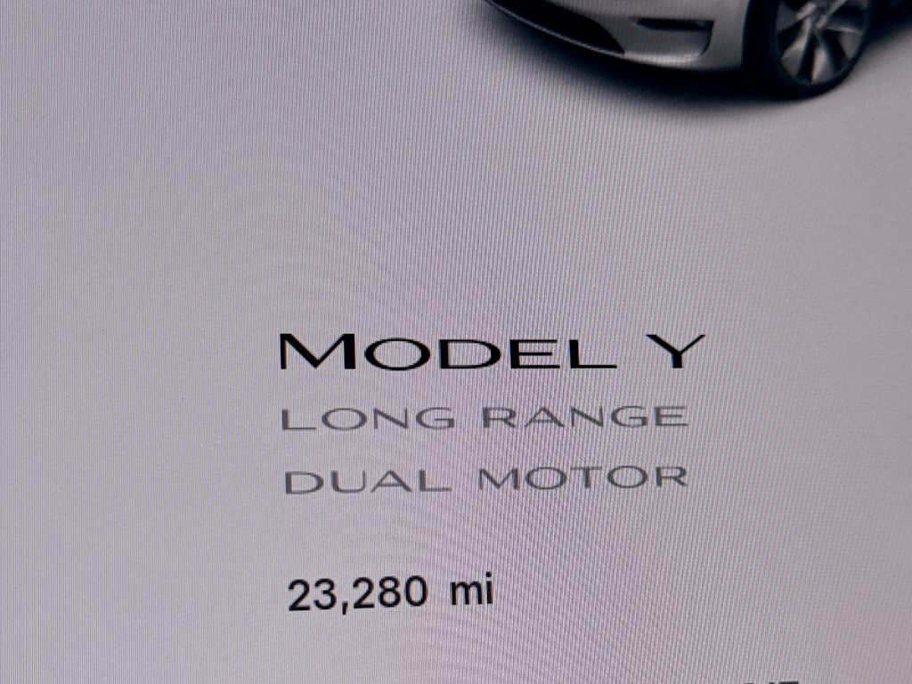 Thumbnail: 2023 Tesla Model Y - 26