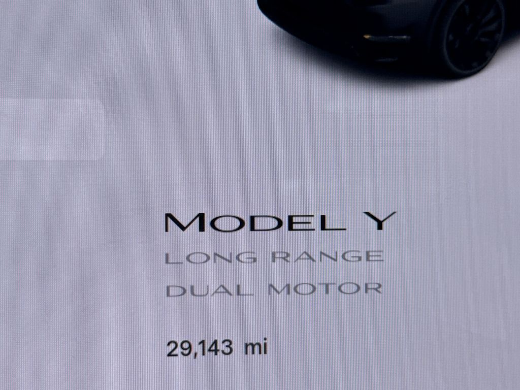 Thumbnail: 2023 Tesla Model Y - 8