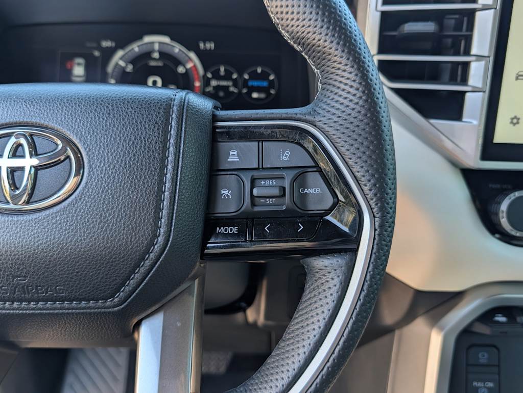 Thumbnail: 2023 Toyota Sequoia - 19