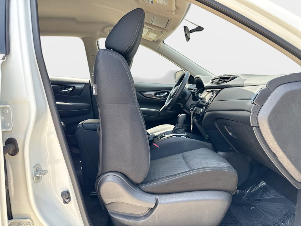 Thumbnail: 2017 Nissan Rogue - 11