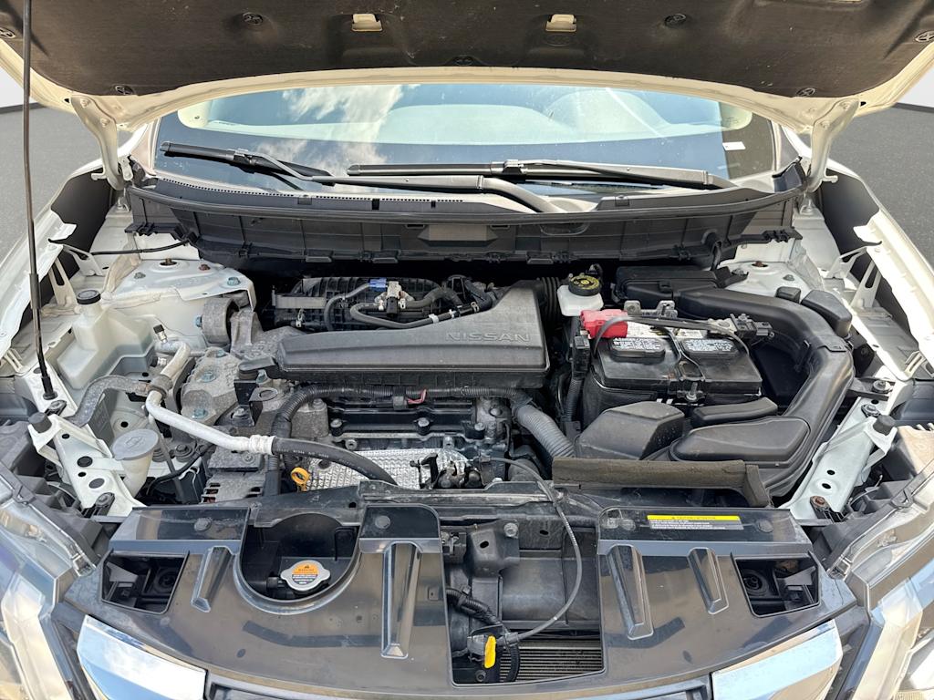 Thumbnail: 2017 Nissan Rogue - 9