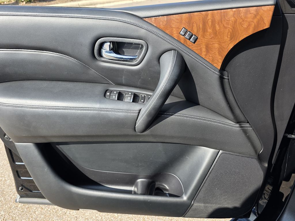 Thumbnail: 2019 INFINITI QX80 - 24