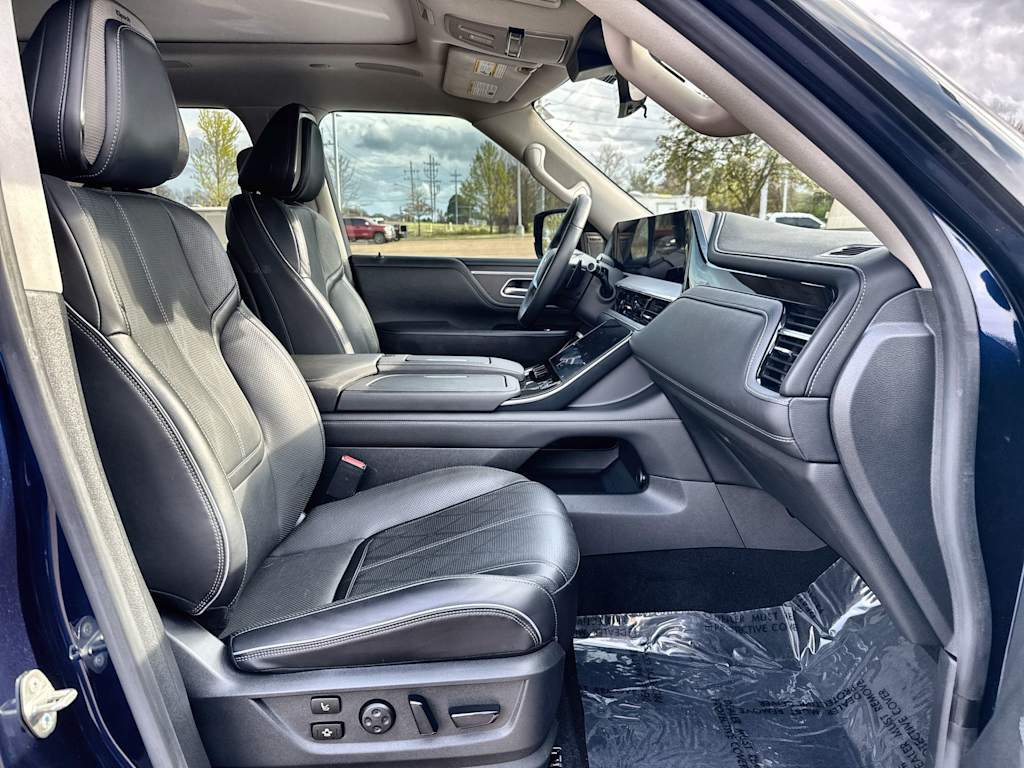 Thumbnail: 2025 INFINITI QX80 - 20