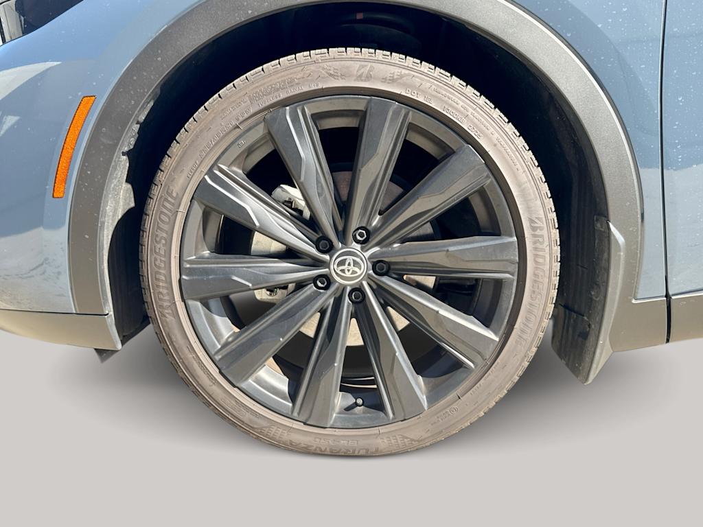 Thumbnail: 2026 Toyota Crown - 4