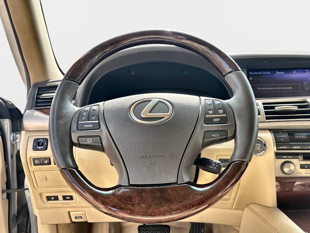 Thumbnail: 2017 Lexus LS - 8