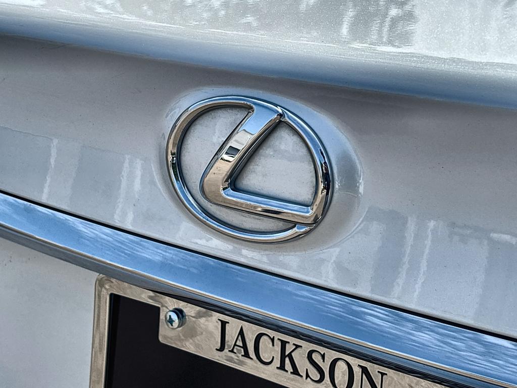 Thumbnail: 2017 Lexus LS - 22