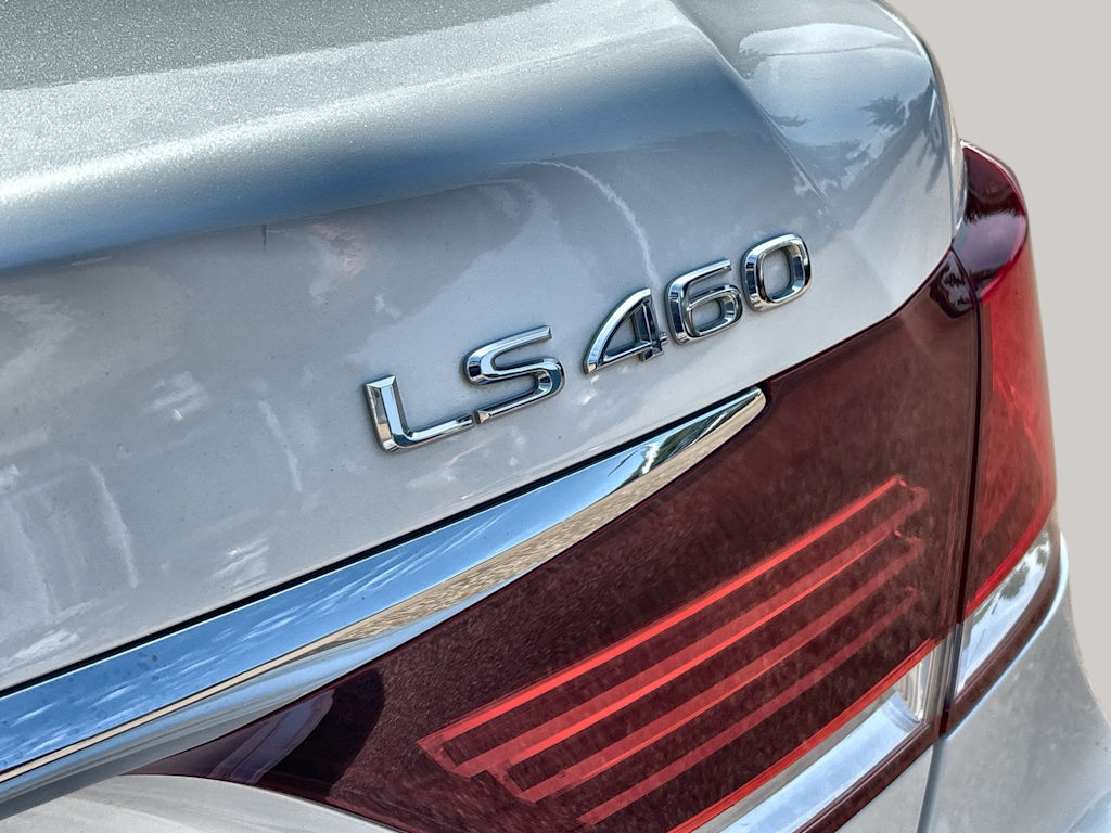 Thumbnail: 2017 Lexus LS - 6