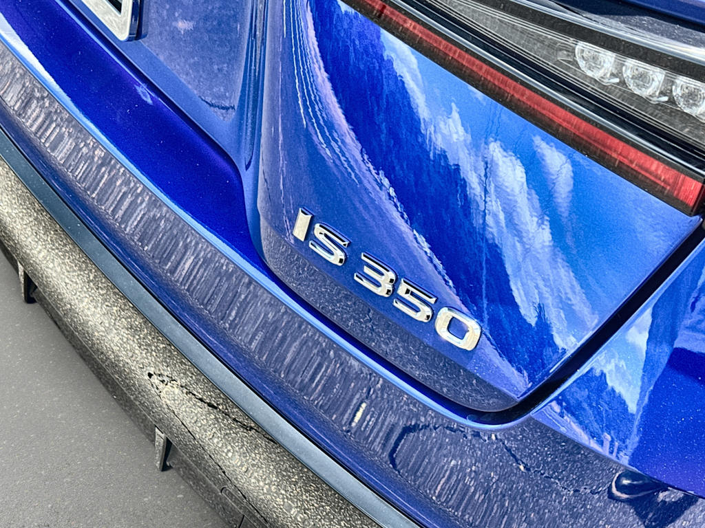 Thumbnail: 2025 Lexus ES - 7