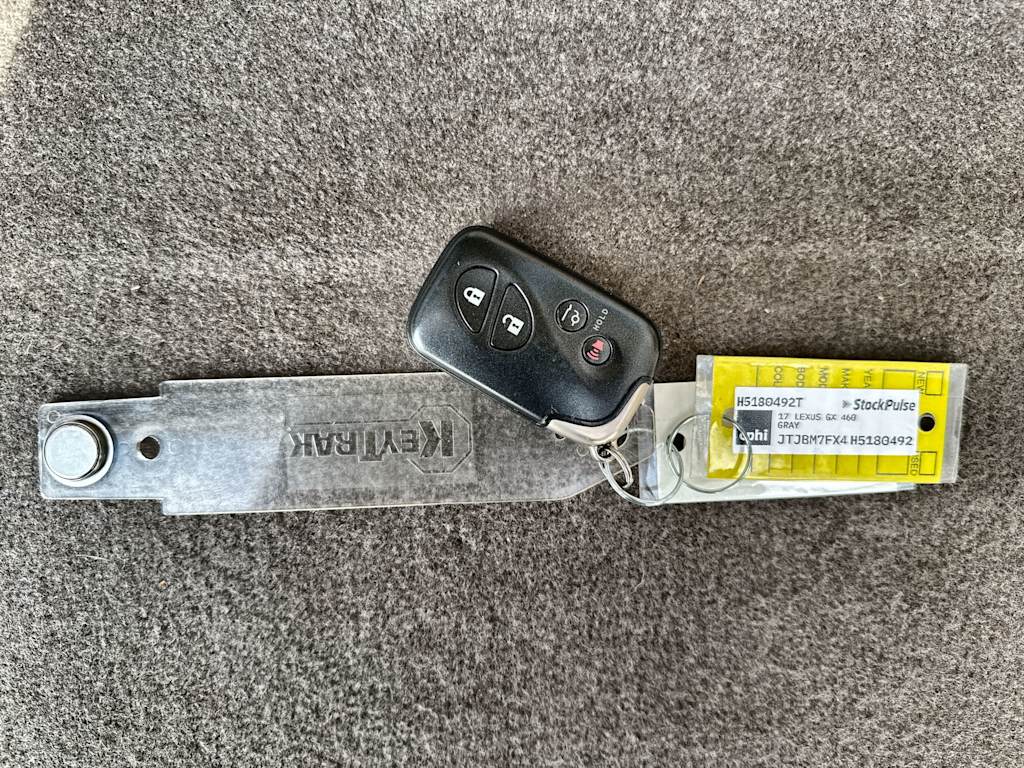 Thumbnail: 2017 Lexus GX - 18