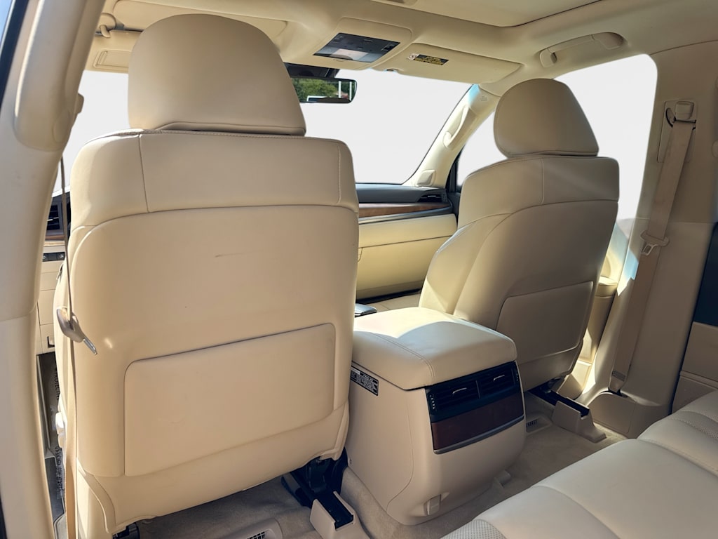 Thumbnail: 2020 Lexus LX - 24